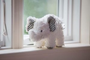 PELUCHE MUSICAL ELEFANTE